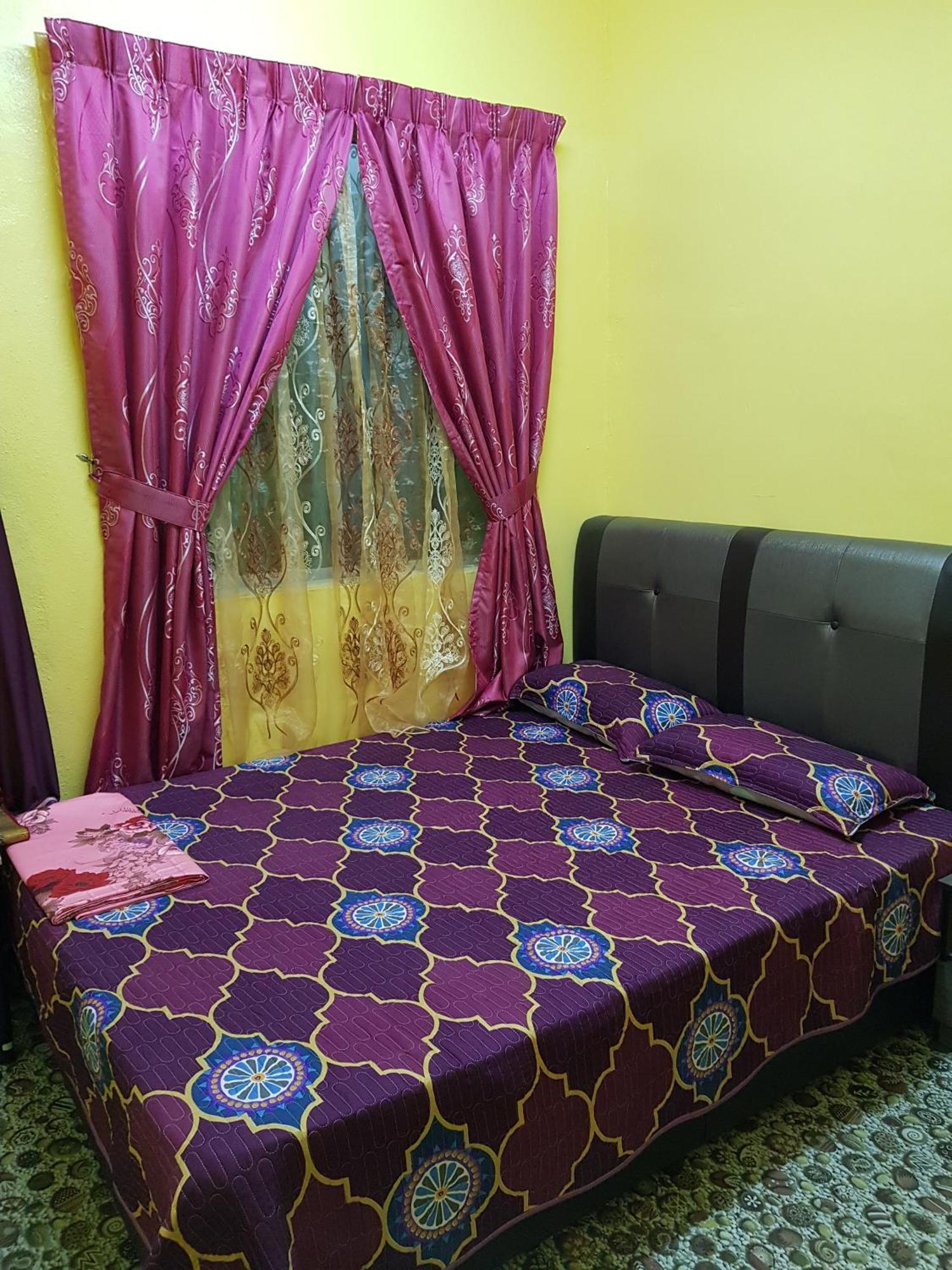 Homestay Che Kiah Kuantan Exteriör bild